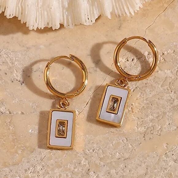 White Shell Vintage Acrylic Pendant Earrings 18K Gold Plated Stainless‎ S… - Picture 4 of 10